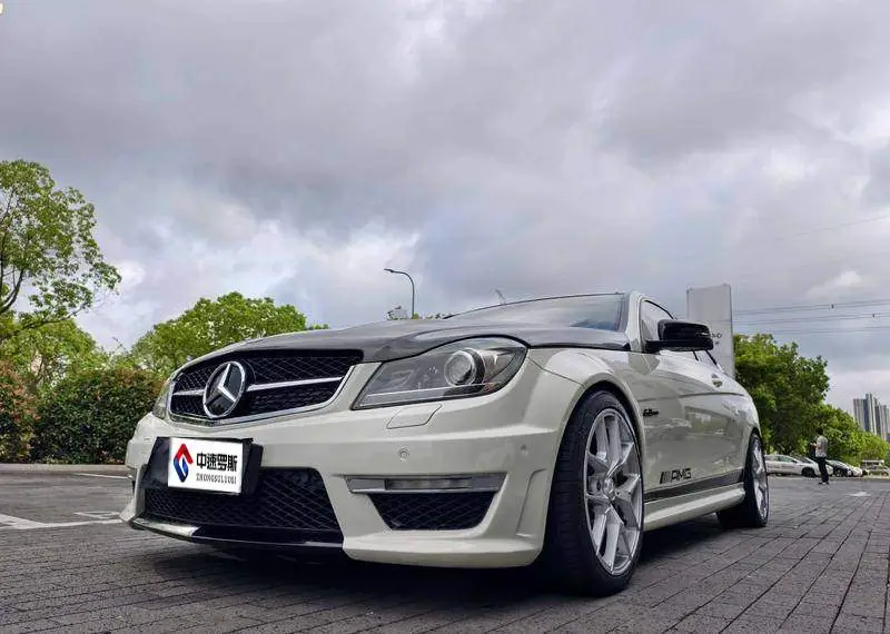 Mercedes-Benz C-Class AMG 2012 AMG C 63 Coupe Dynamic Edition — 17