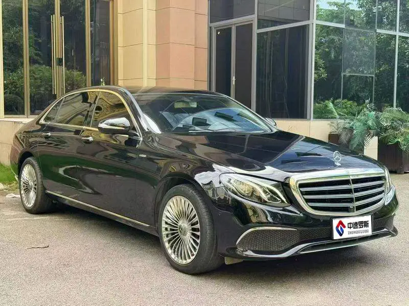 Mercedes-Benz E-Class 2019 E 300 L Fashion Edition — 3