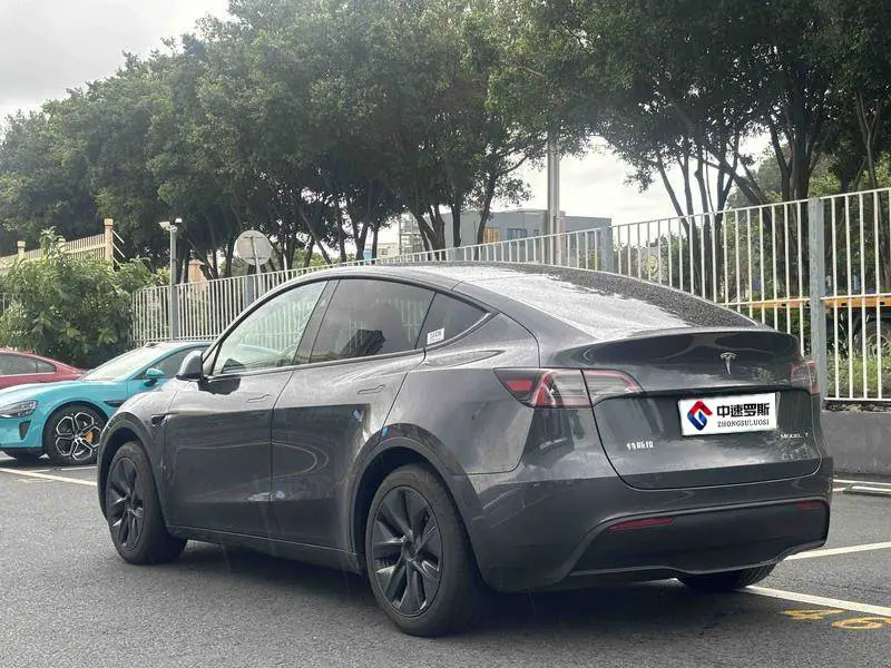 Model Y 2024 rear-wheel drive version — 5