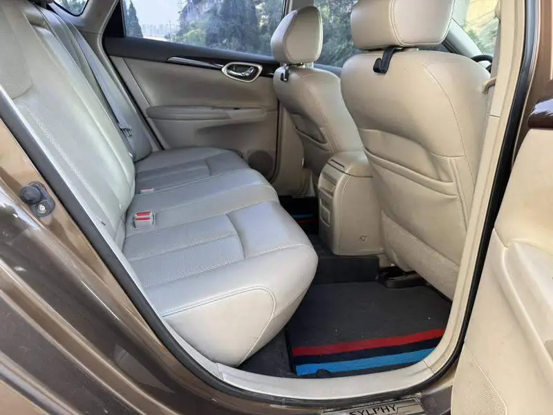 Sylphy 2012 1.6XL CVT Deluxe Edition — 11