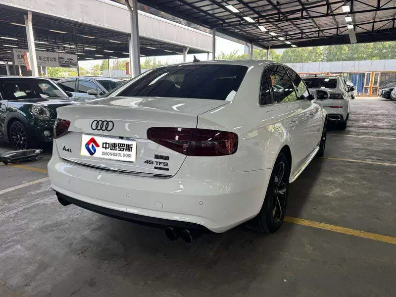 Audi A4L 2015 35 TFSI Automatic Standard Model — 6