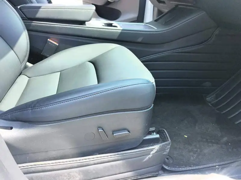 Model Y 2022 facelifted rear-wheel drive version — 16