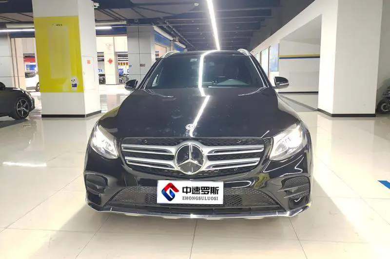 Mercedes-Benz GLC 2019 GLC 260 L 4MATIC Dynamic — 2