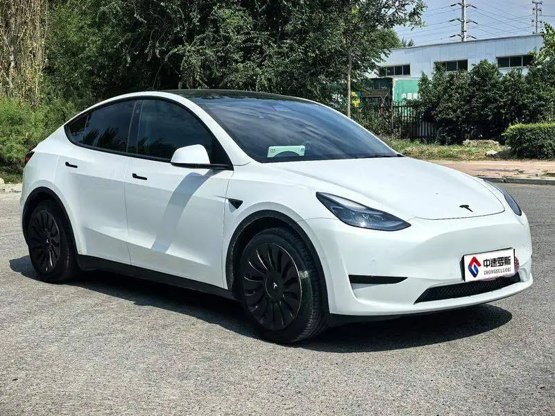 Model Y 2022 facelifted rear-wheel drive version — 3
