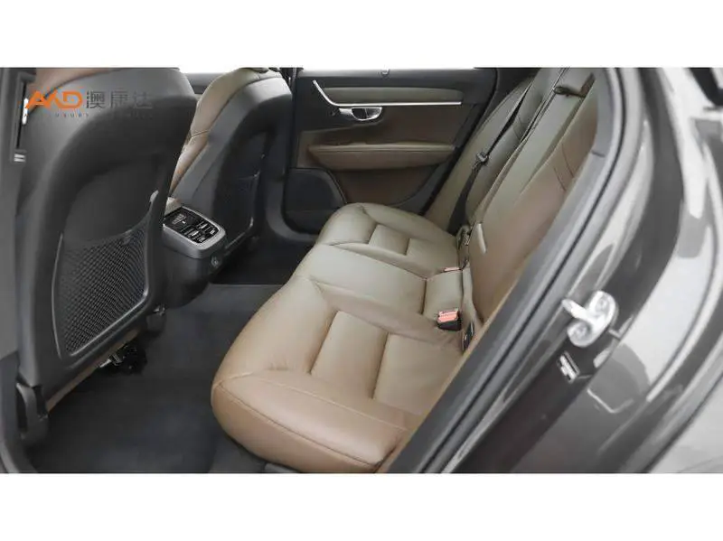 Volvo V90 2025 Cross Country B5 AWD Zhiyuan Edition — 8