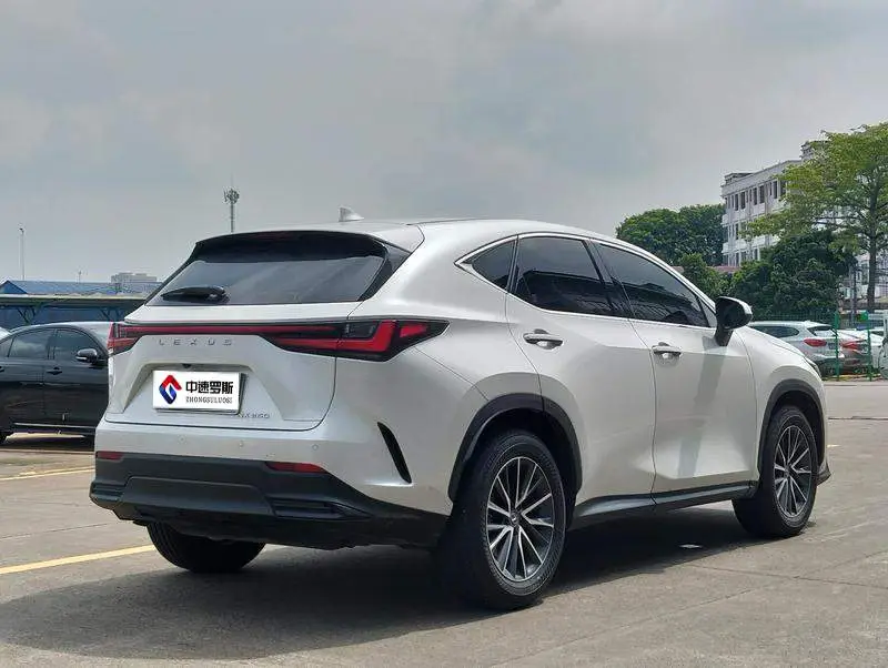 Lexus NX 2023 260 FWD Skyactiv — 7