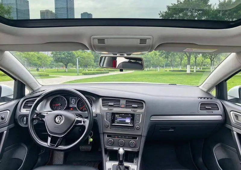 Golf 2016 230TSI Automatic Comfort — 7