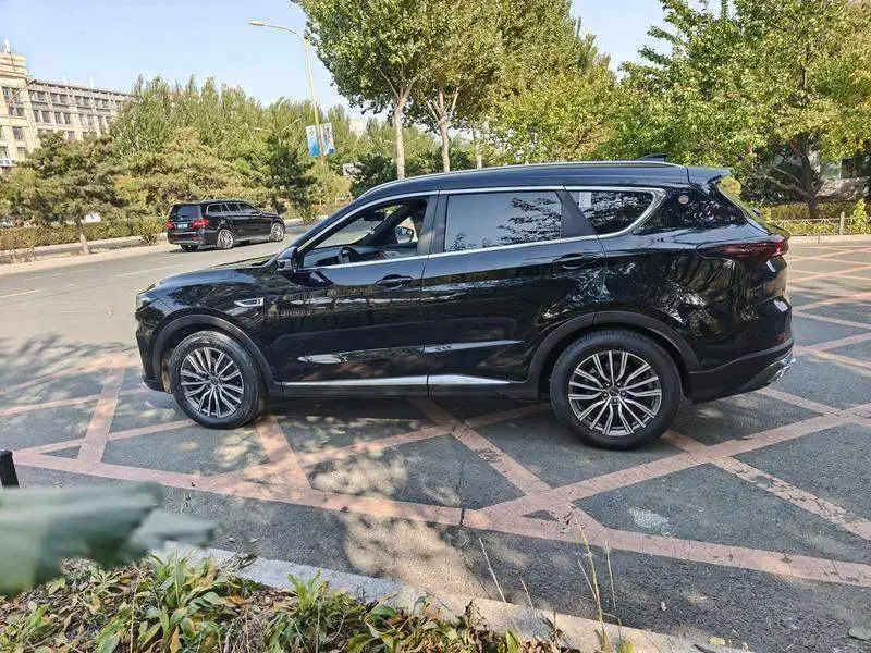 JETOUR X70 PLUS 2023 1.5T DCT Brave PLUS 7-seater — 9