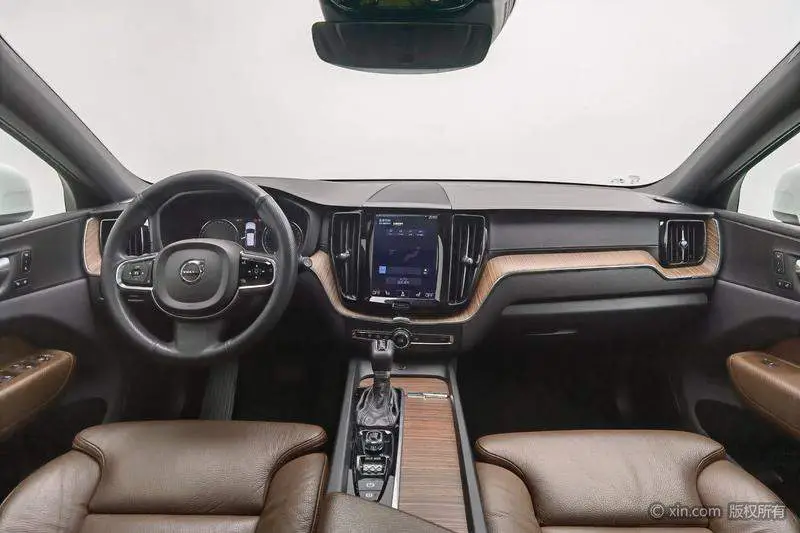 Volvo XC60 2021 T5 4WD Zhiyuan Deluxe Edition — 12