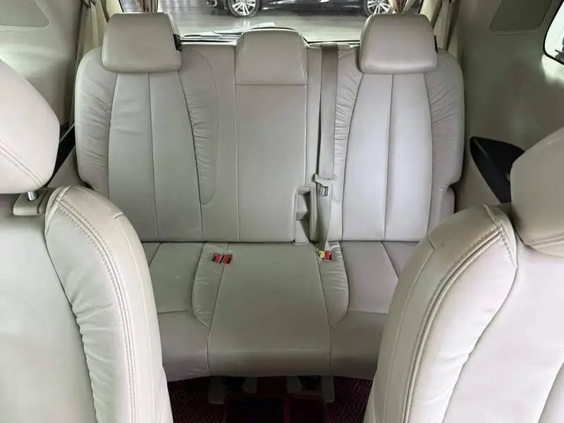 Buick GL8 2017 25S Luxury National V — 13