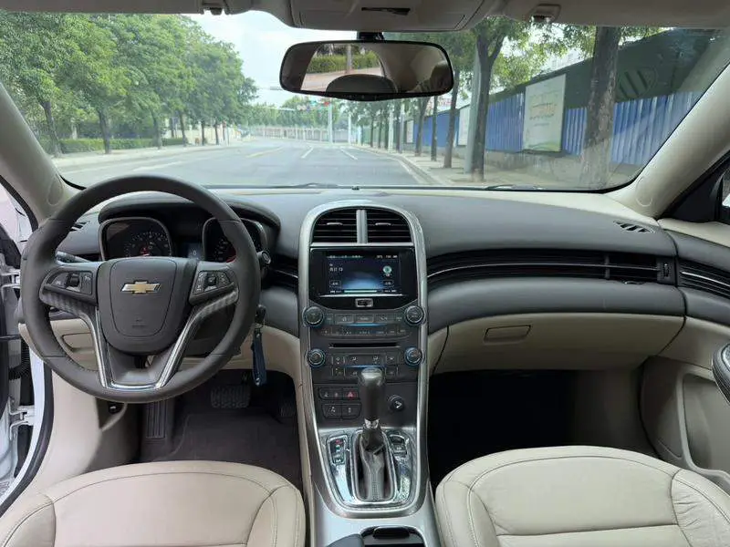 Malibu 2013 2.0L Automatic Luxury Edition — 7