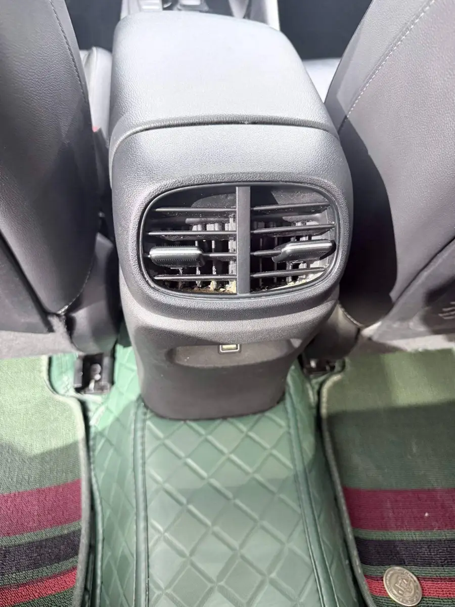 Elantra 2022 1.5L CVT LUX Premium Edition — 14
