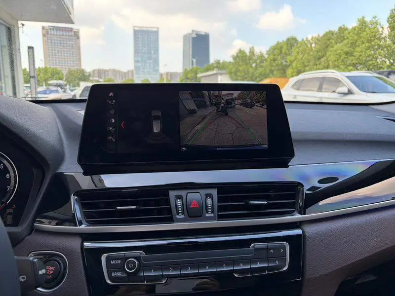 BMW X1 2020 sDrive20Li Premium Edition — 6