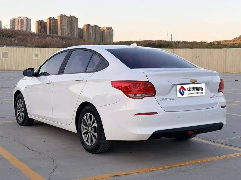 Cobalt 2019 320 Automatic Enjoy Sunroof Edition — 4