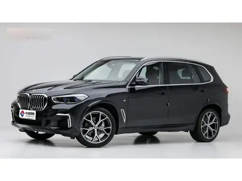 BMW X5 2022 xDrive 30Li Premium M Sport Package