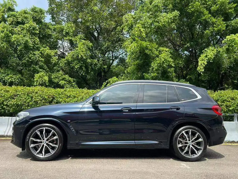 BMW X3 2021 xDrive30i Leading M Sport Package — 4
