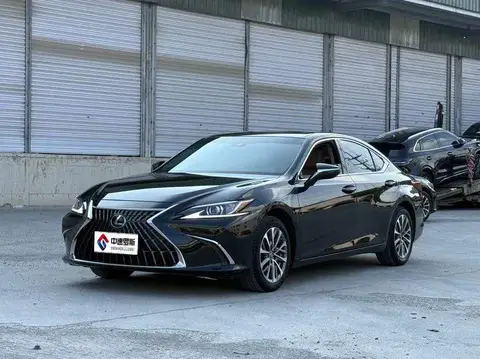 Lexus ES 2024 200 Premium Edition