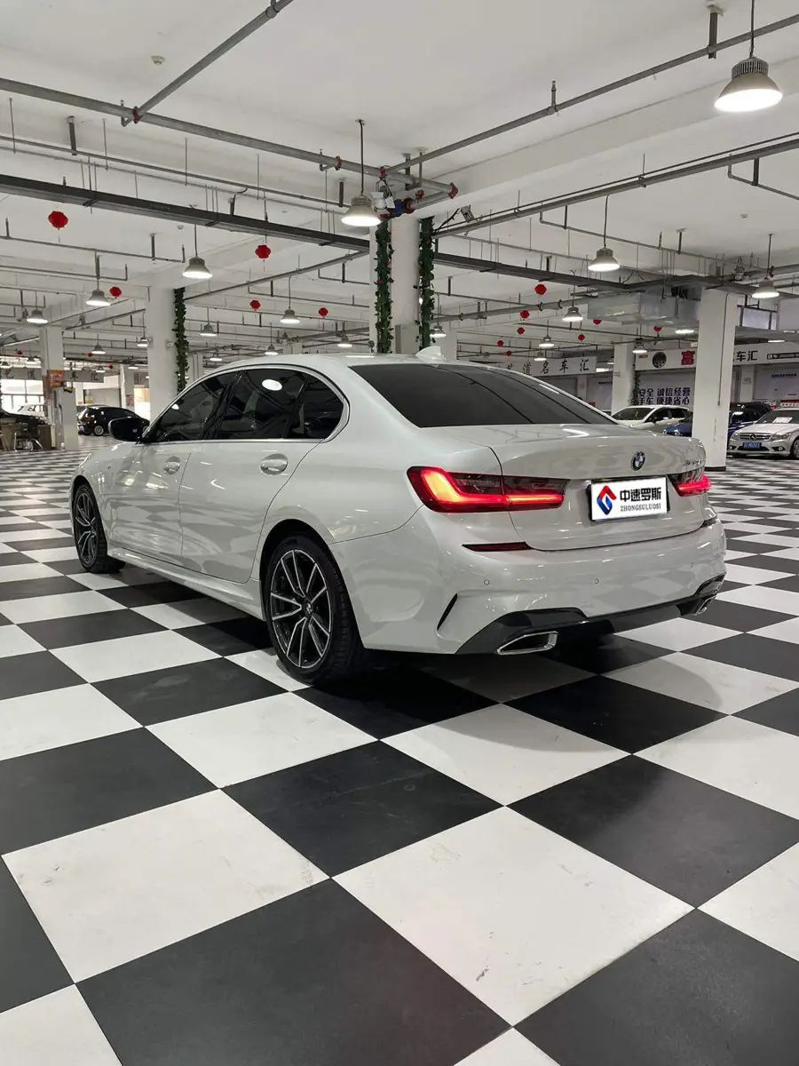 BMW 3 Series 2022 facelift 320Li M Sport Package — 4