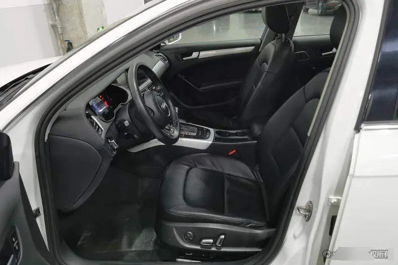 Audi A4L 2015 35 TFSI Automatic Standard Model — 18