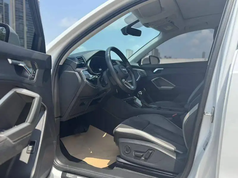 Audi Q3 2022 35 TFSI Progressive Dynamic Edition — 12
