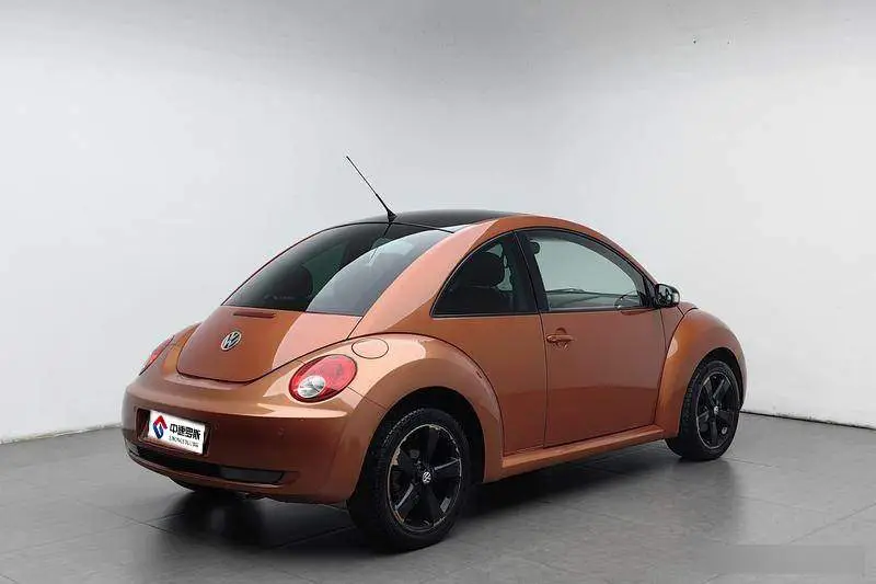 Beetle 2010 2.0 BlackOrange Comfort Edition — 4