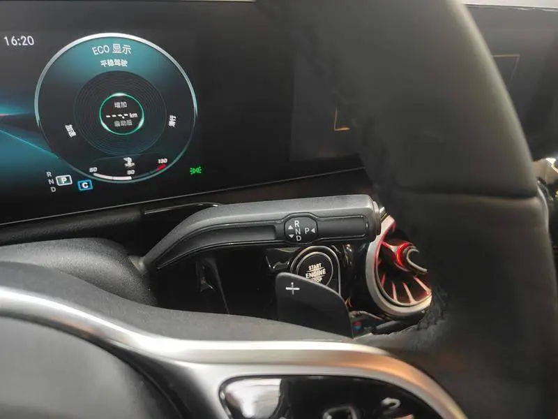 Mercedes-Benz GLA 2020 GLA 200 4MATIC — 9