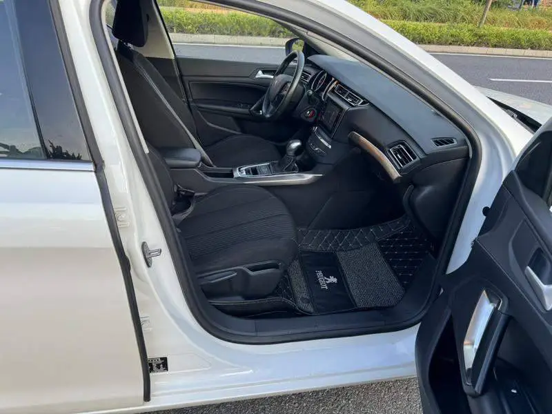 Peugeot 408 2015 1.2T Automatic Luxury Edition — 8