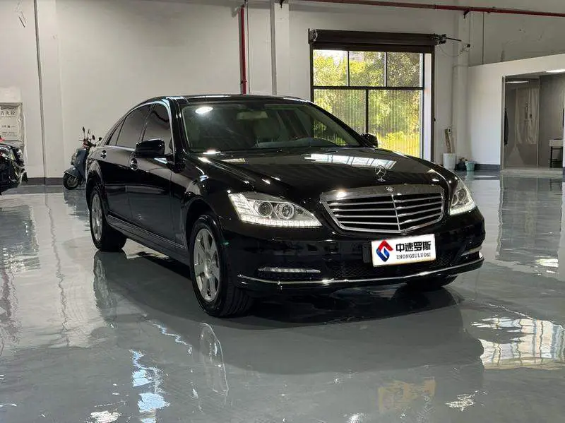 Mercedes-Benz S-Class 2008 S 300 L Premium Edition — 3
