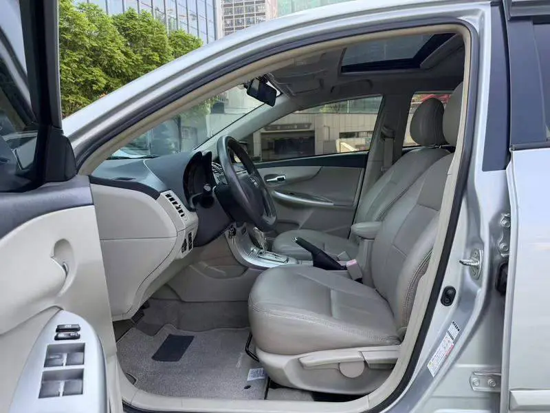 Corolla 2011 1.8L CVT GL-i — 8