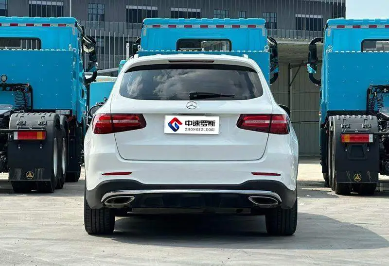Mercedes-Benz GLC 2018 GLC 260 4MATIC Dynamic — 5