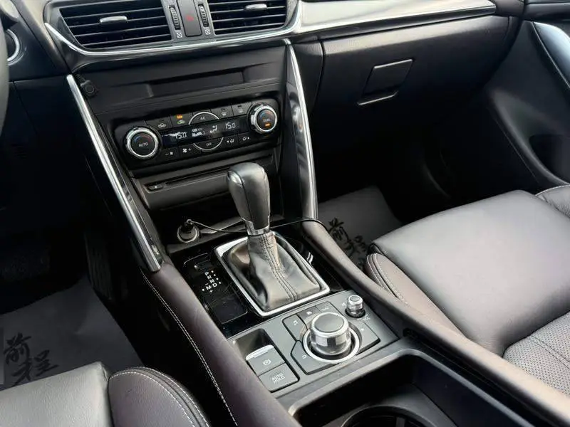 Mazda CX-4 2016 2.0L Automatic 2WD Blue Sky Premium Edition — 10