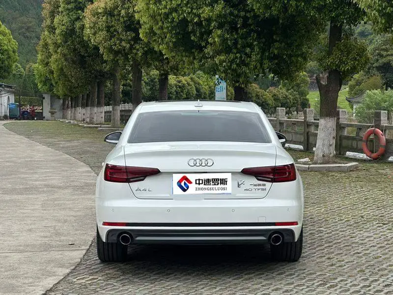 Audi A4L 2018 30th Anniversary Model 40 TFSI Fashion Model — 6