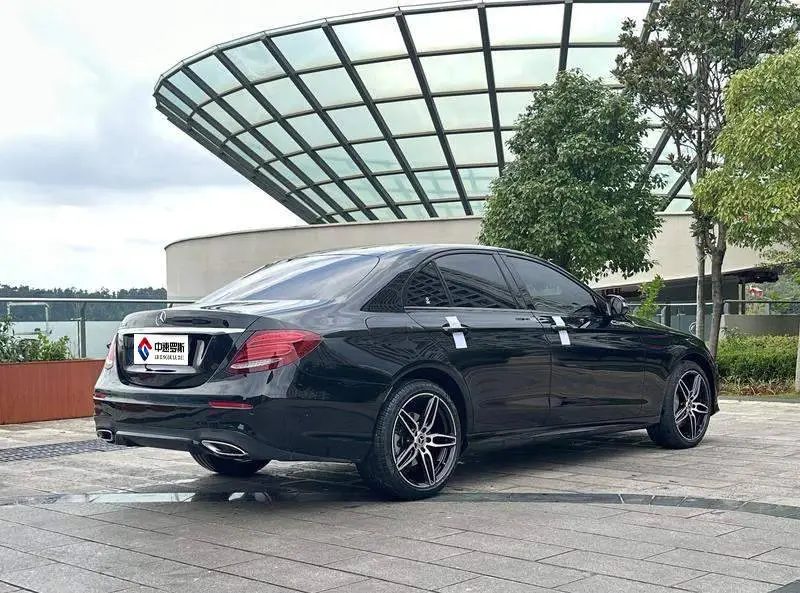 Mercedes-Benz E-Class 2018 E 300 Sport — 6
