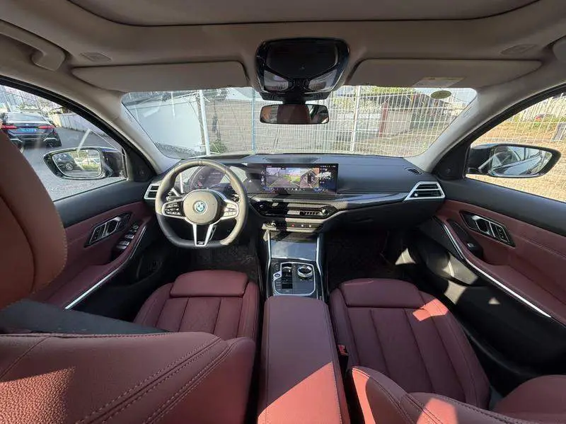 BMW i3 2026 eDrive 40 L Shadow Edition — 5