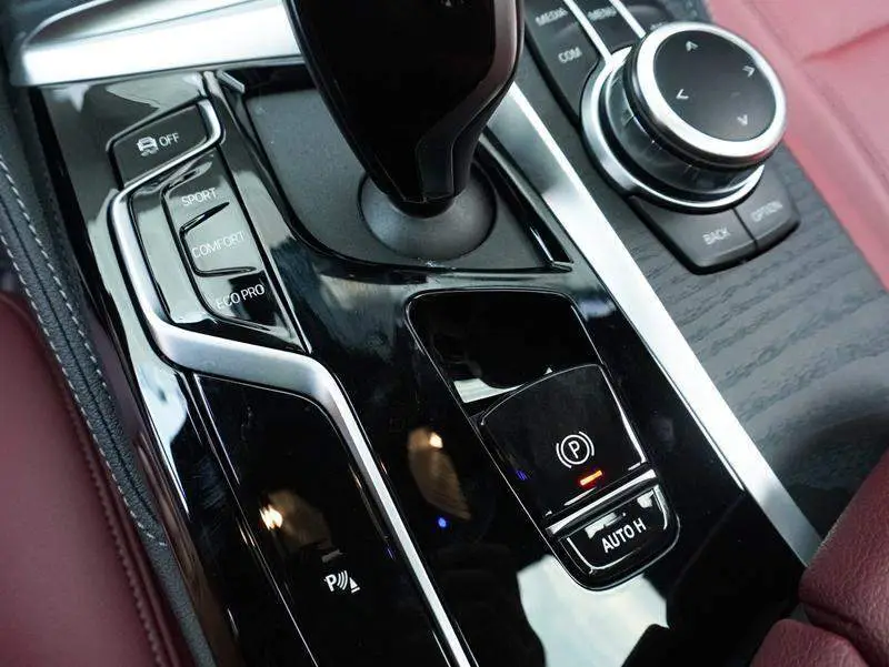 BMW 5 Series 2022 530Li xDrive M Sport Package — 20