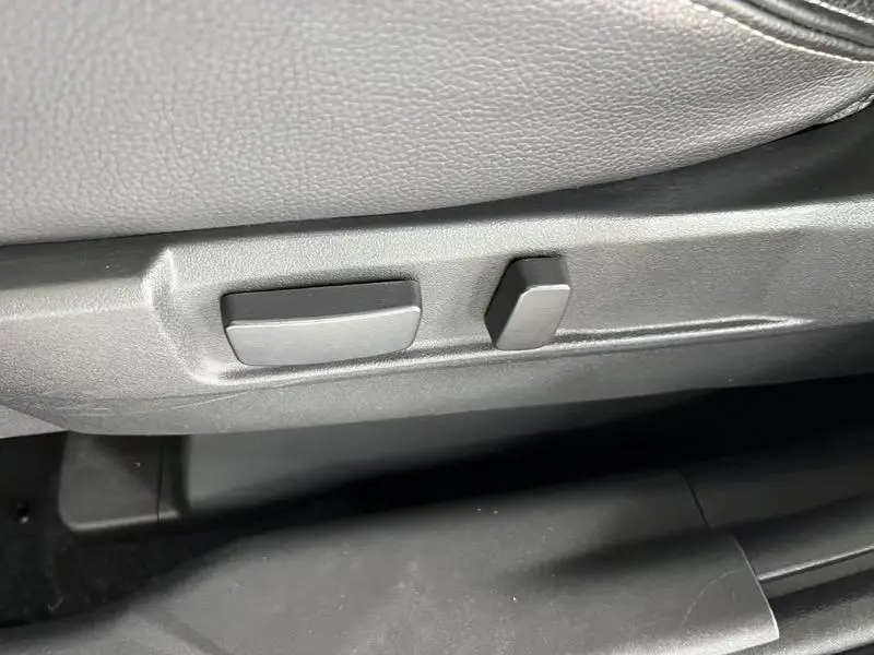 ASX 2018 2.0L CVT 2WD Premium Edition — 8