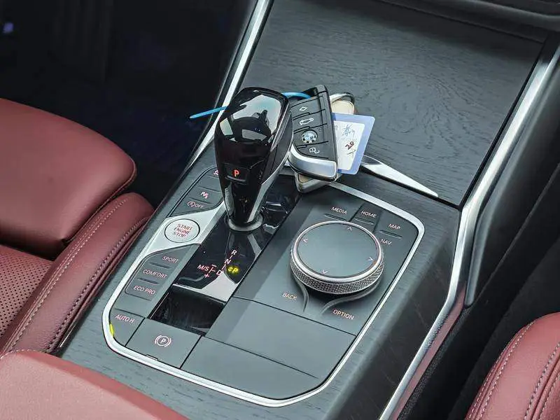 BMW 3 Series 2022 facelift 325i M Sport package — 12