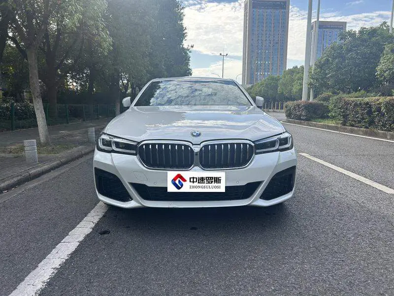 BMW 5 Series 2022 530Li facelift, leading M sports package — 2