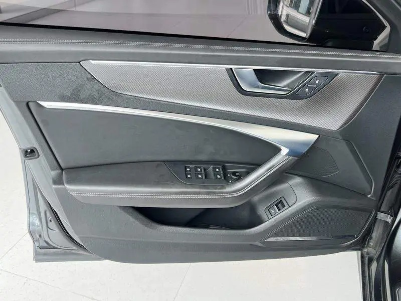 Audi A6L 2020 55 TFSI quattro Premium Dynamic Edition — 16