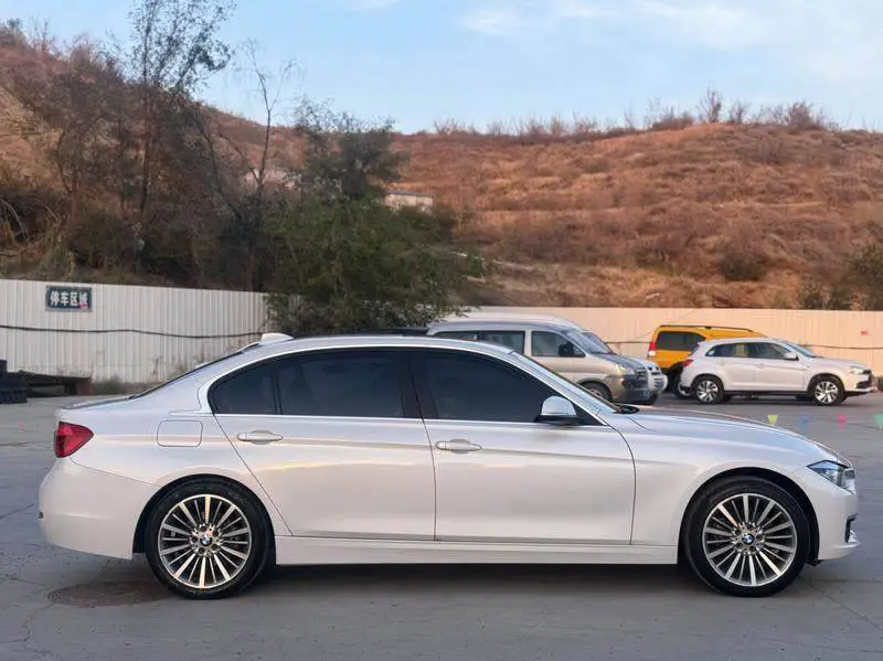 BMW 3 Series 2019 320Li Fashion Edition — 7