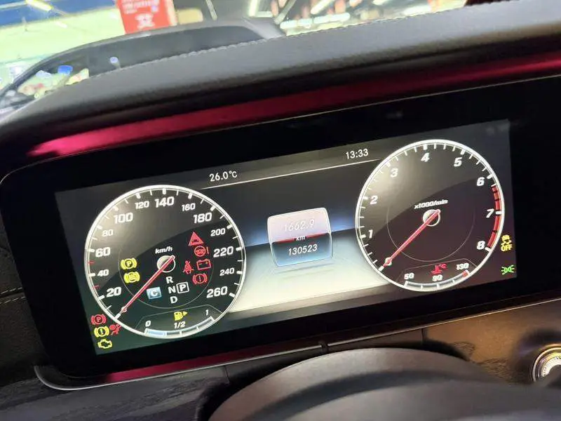 Mercedes-Benz E-Class 2016 E 300 L Fashion Edition — 17