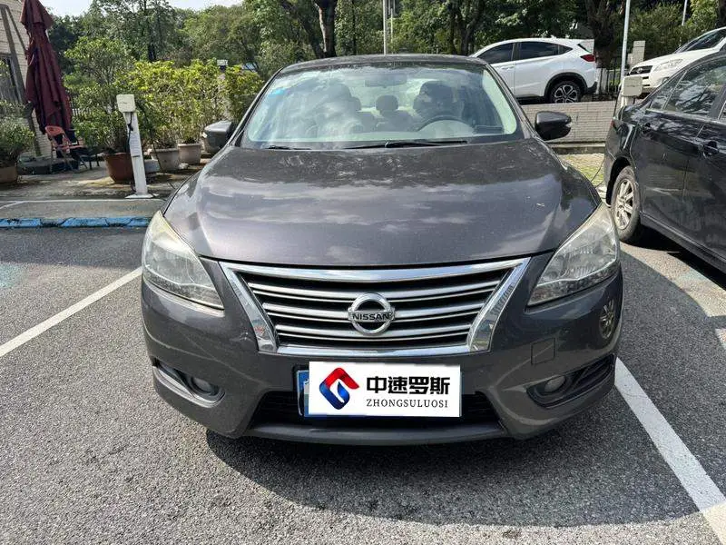 Sylphy 2012 1.8XL CVT Deluxe Edition — 2