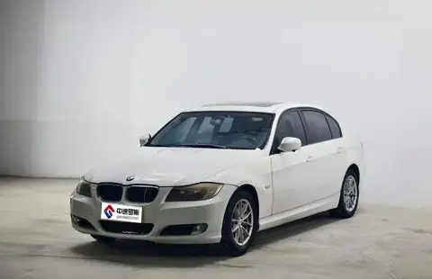 BMW 3 Series 2011 318i Leading Model