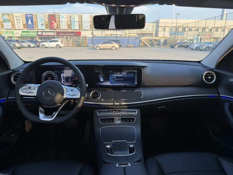 Mercedes-Benz E-Class 2020 E 300 L Fashion Edition — 12