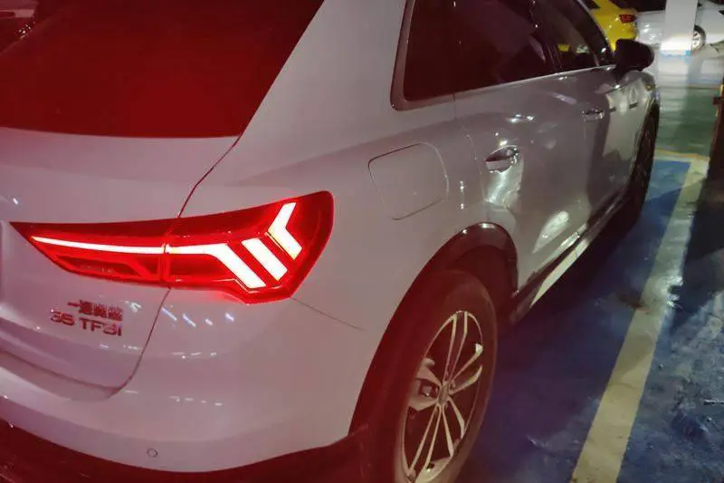 Audi Q3 2024 35 TFSI Progressive Elegant Edition — 10