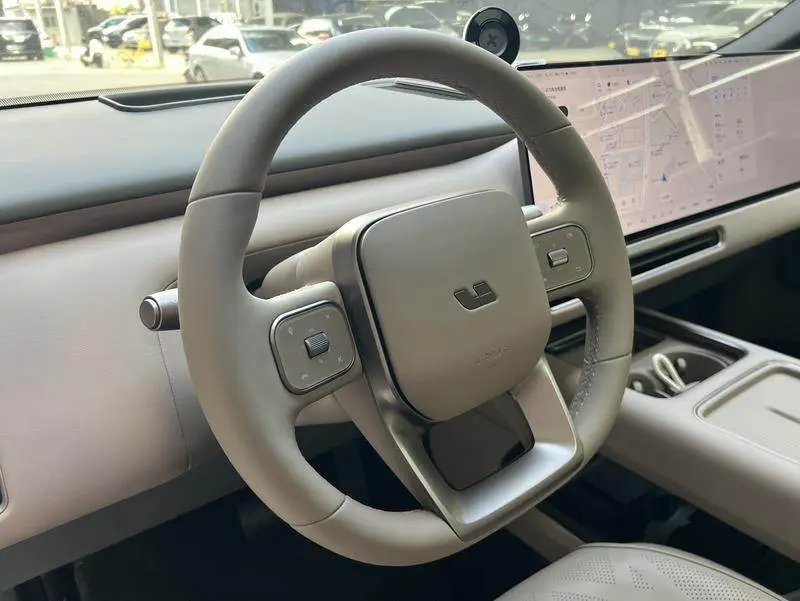 Ideal L8  2026 Ultra — 15
