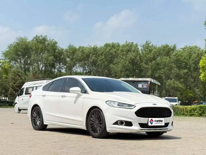Mondeo 2013 2.0L GTDi200 Fashion Model — 3