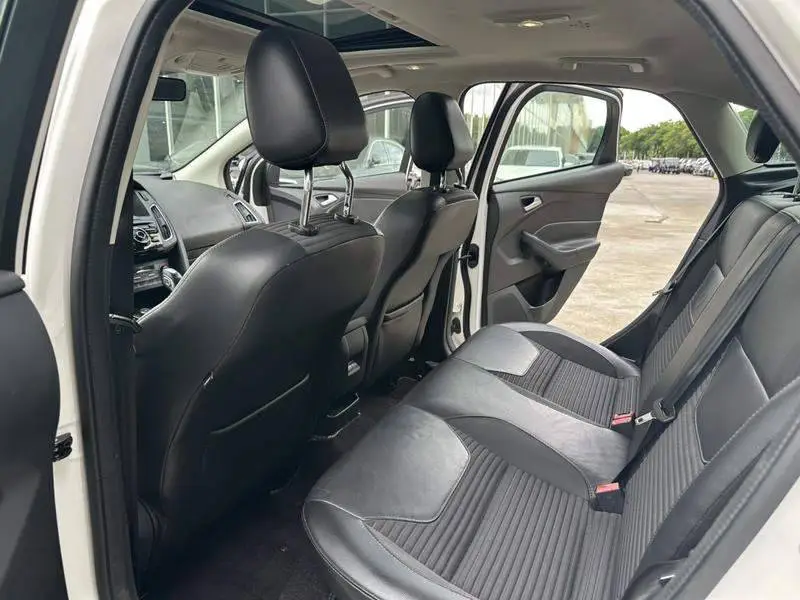 Fox 2017 Sedan 1.6L Automatic Fashion Smart Edition — 12