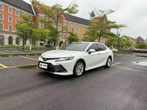 Camry 2021 2.0G Deluxe Edition