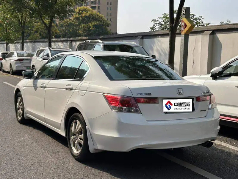 Accord 2010 2.0L EX — 16
